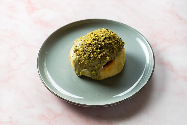 Cinnamon Roll Pistachio